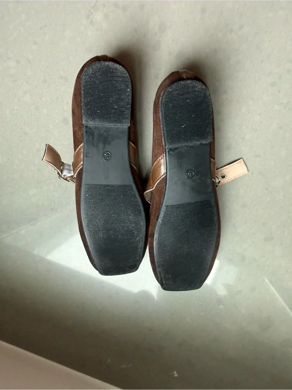 Classic Brown Mary Jane Ballet Flats with Bow